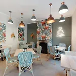 Cape Finest Guest House Located In De Waterkant