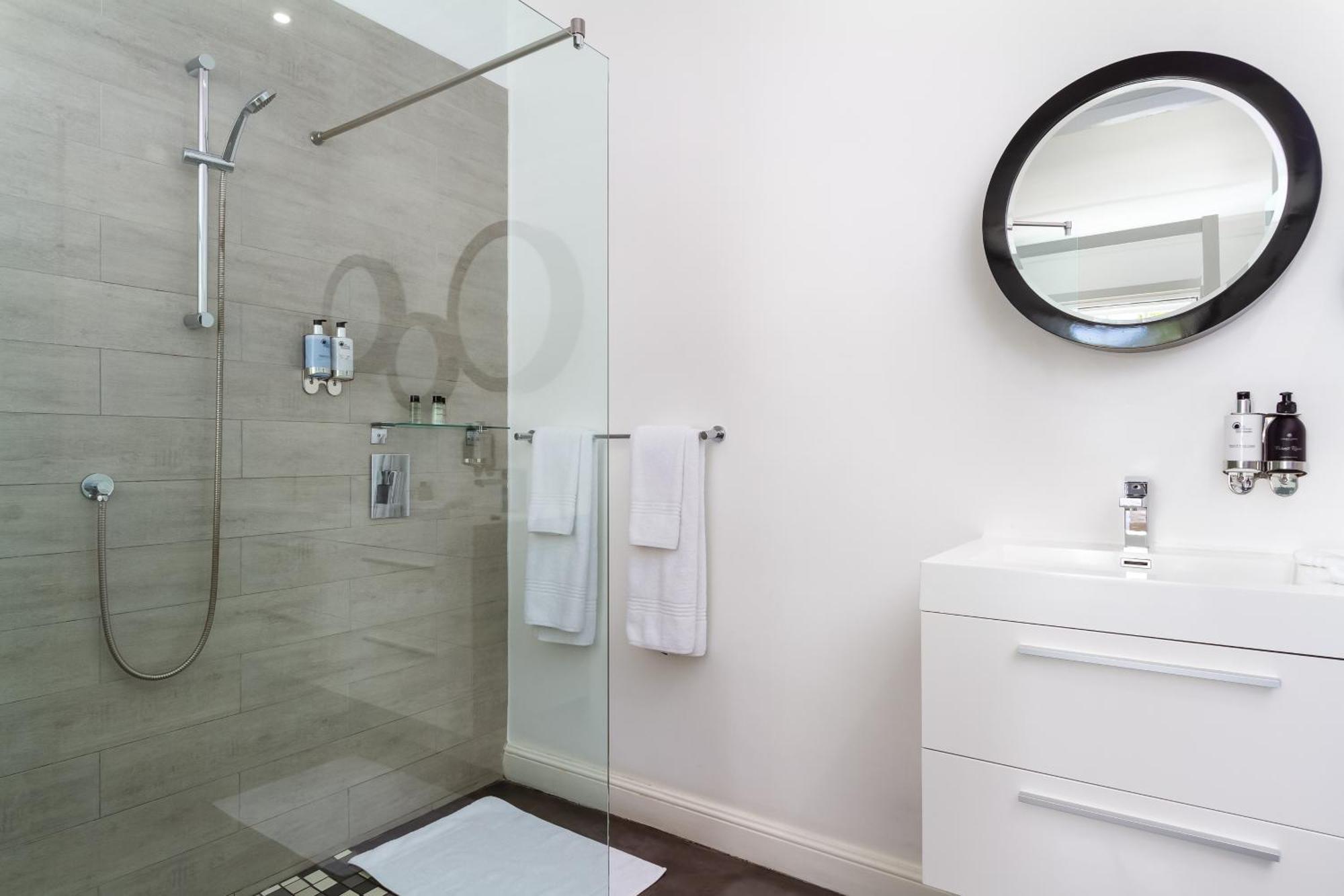 Cape Finest Located In De Waterkant Guest house